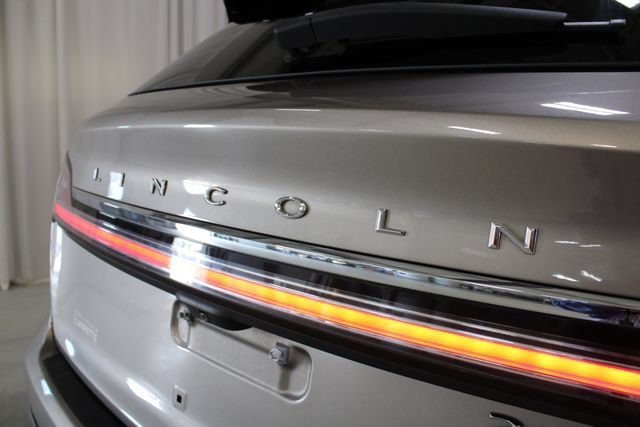 Used 2020 Lincoln Nautilus Premier w/ Equipment Group 101A AWD/4WD image 32