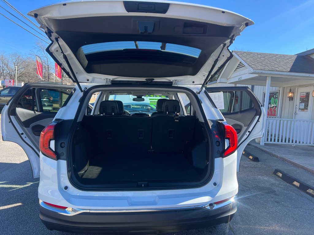 Used 2020 GMC Terrain SLT image 10