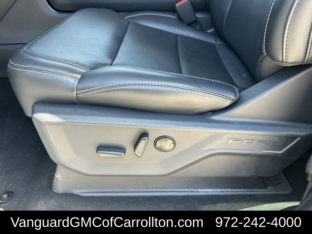 Used 2025 Ford Expedition Platinum image 28