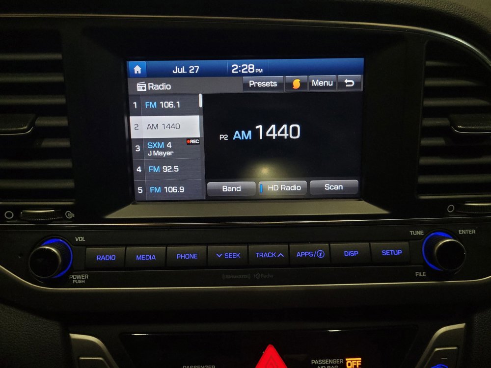 Used 2018 Hyundai Elantra SE w/ SE Connectivity Package 04 FWD image 25