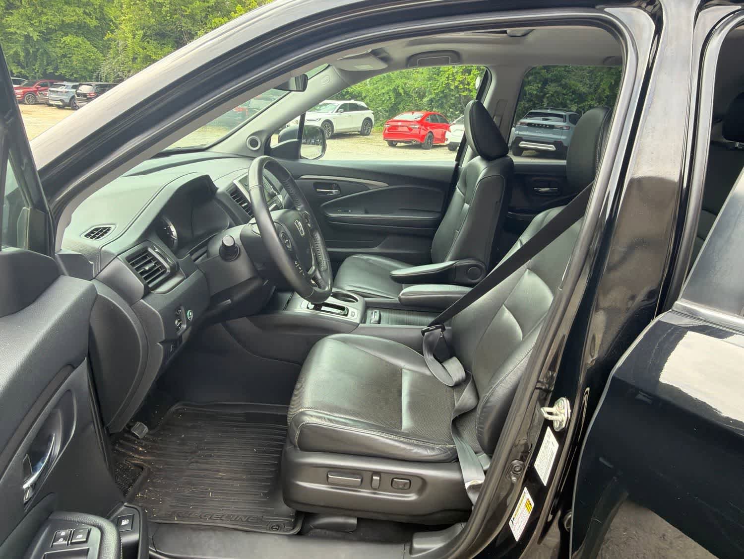 Used 2019 Honda Ridgeline RTL image 18