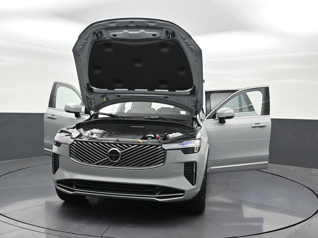 New 2026 Volvo XC90 B6 Plus w/ Protection Package Premier AWD/4WD image 30