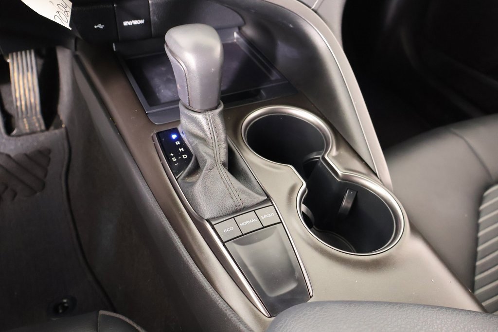 Used 2023 Toyota Camry SE image 7