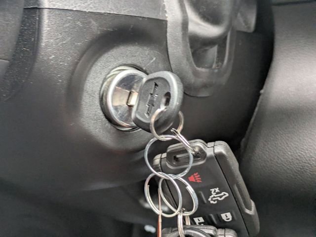 Used 2023 Chevrolet Silverado 2500 Custom w/ Custom Value Package image 19