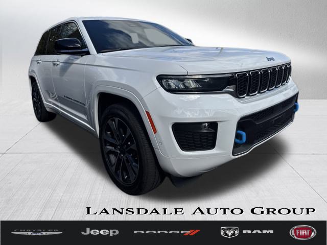 Used 2023 Jeep Grand Cherokee Overland AWD/4WD image 1