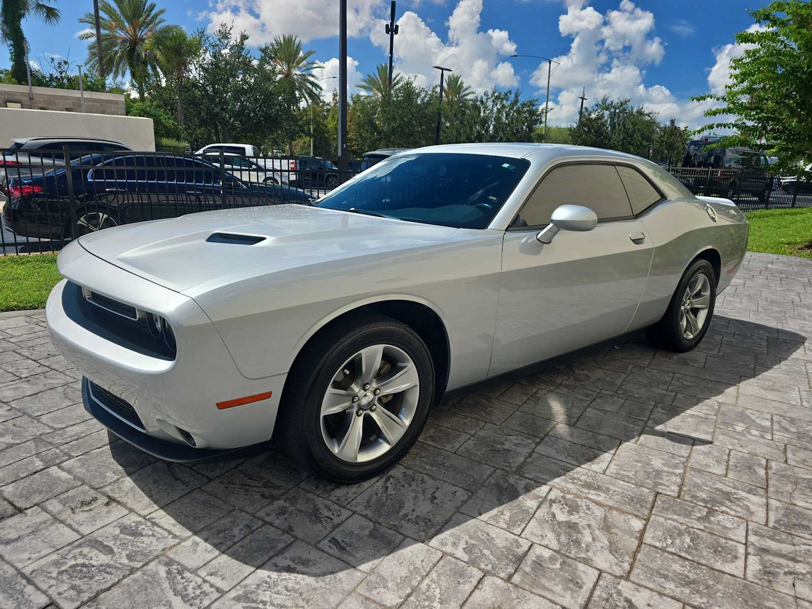 Used 2021 Dodge Challenger SXT RWD image 7