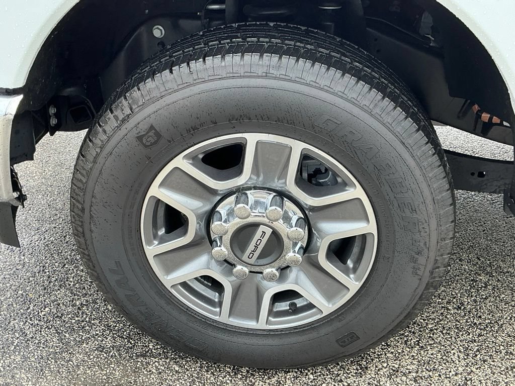 New 2026 Ford F250 Lariat RWD image 24
