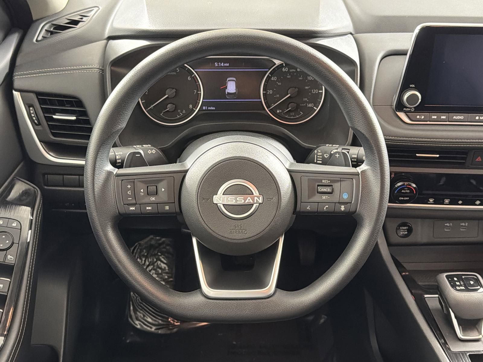 Used 2024 Nissan Rogue SV image 10