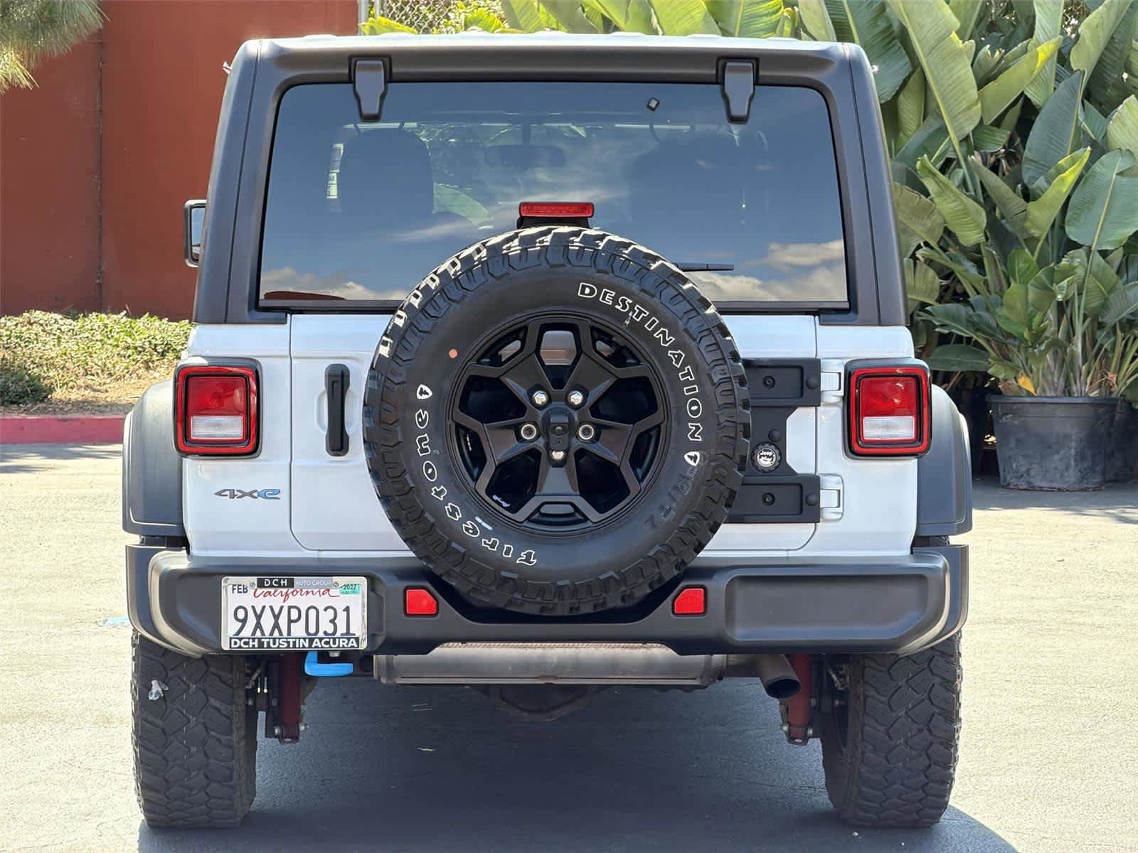 Used 2023 Jeep Wrangler Unlimited w/ Convenience Group AWD/4WD image 6