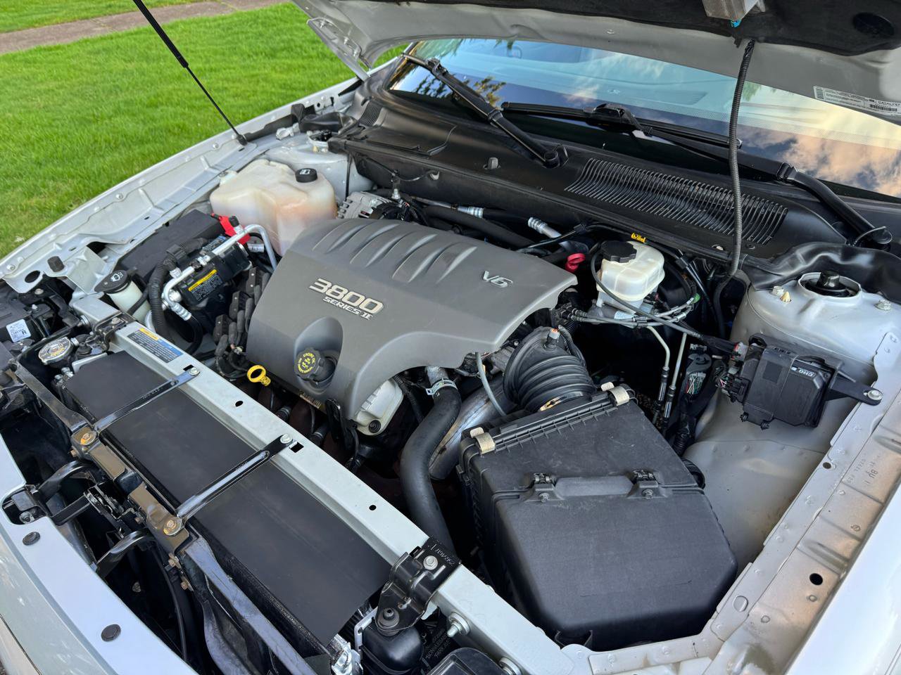 Used 2002 Buick Le Sabre Limited w/ Driver Confidence Pkg image 23