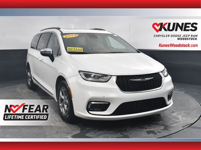 Used 2023 Chrysler Pacifica Limited image 1