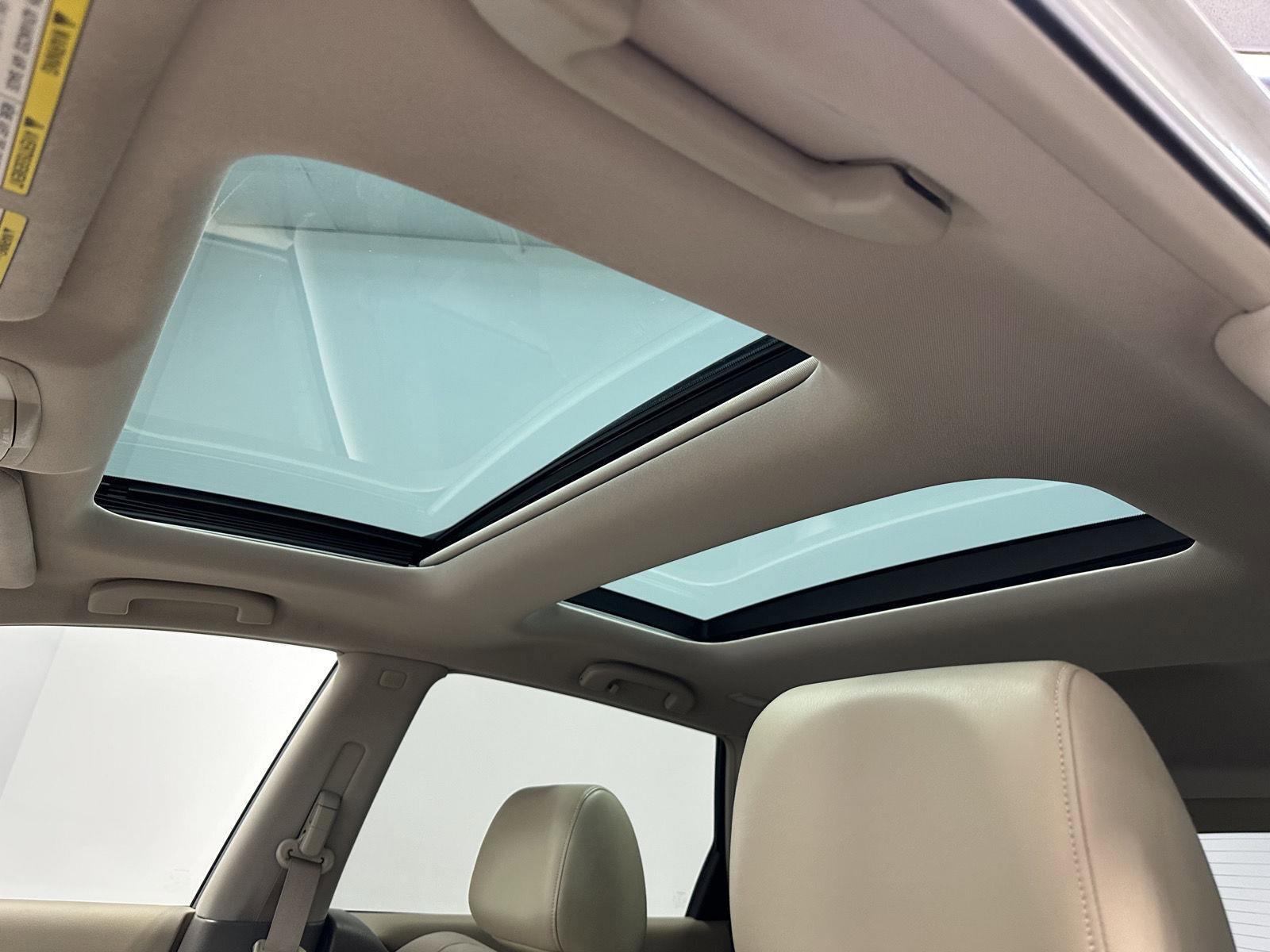 Used 2011 Nissan Murano LE w/ Navigation Pkg image 16