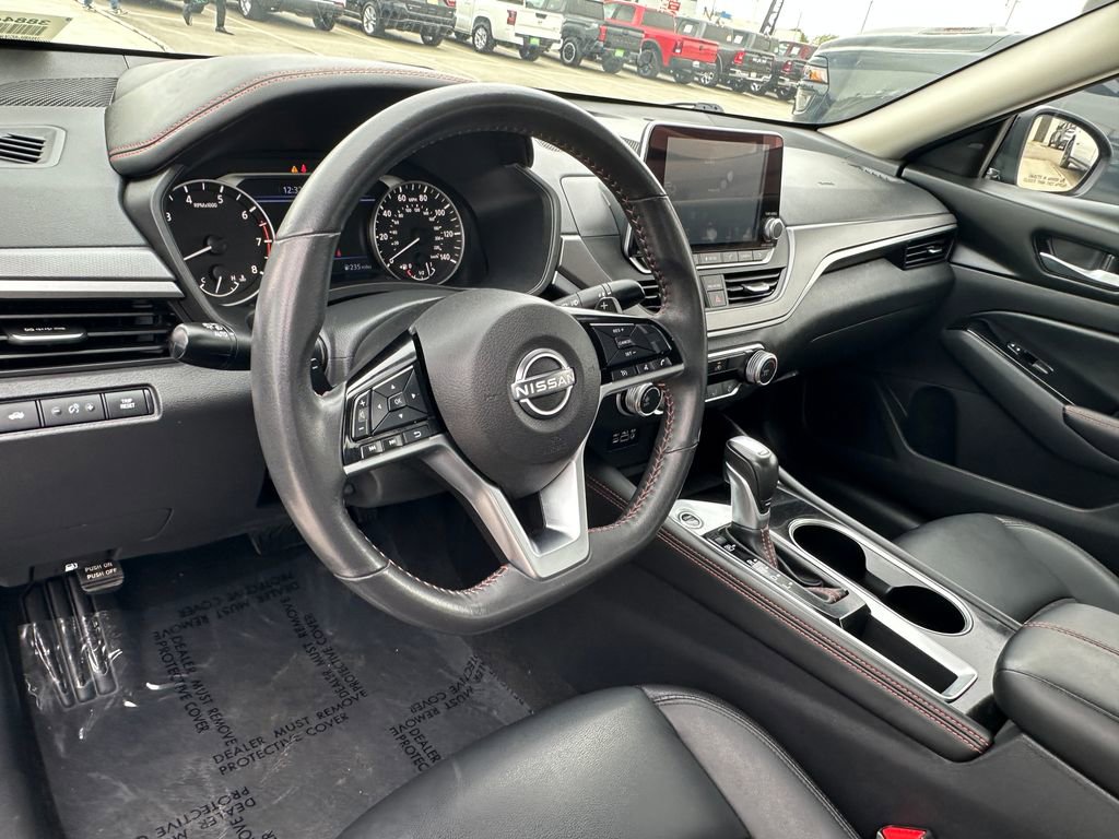 Used 2024 Nissan Altima 2.5 SR image 25