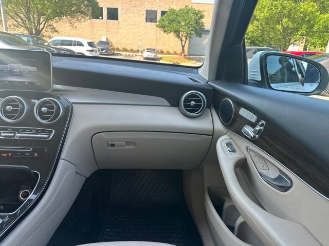 Certified 2019 Mercedes-Benz GLC 300 image 17