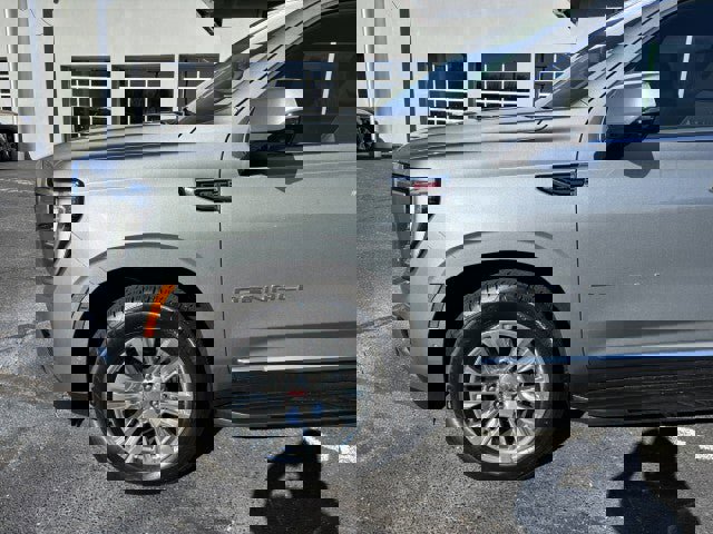 New 2026 GMC Yukon XL Denali image 7