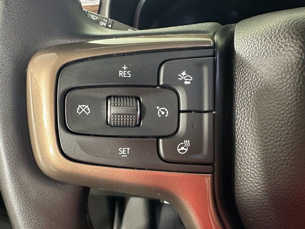Used 2023 Chevrolet Suburban High Country AWD/4WD image 20