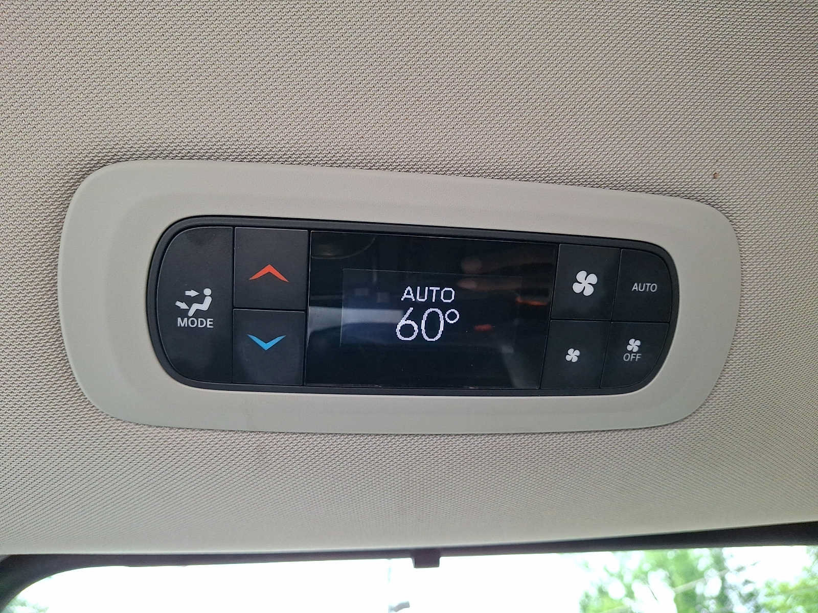Certified 2023 Chrysler Pacifica Touring-L FWD image 12