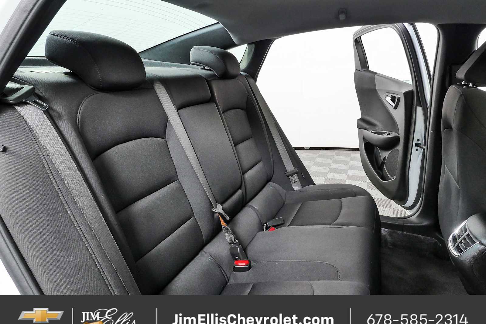 Used 2025 Chevrolet Malibu LT FWD image 19