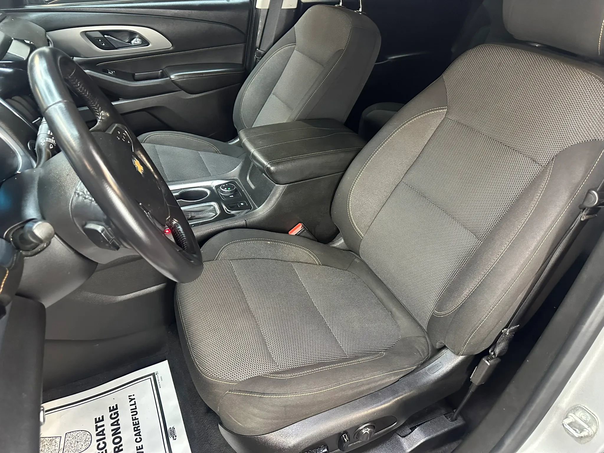 Used 2019 Chevrolet Traverse LT w/ LPO, Black Accent Package image 18