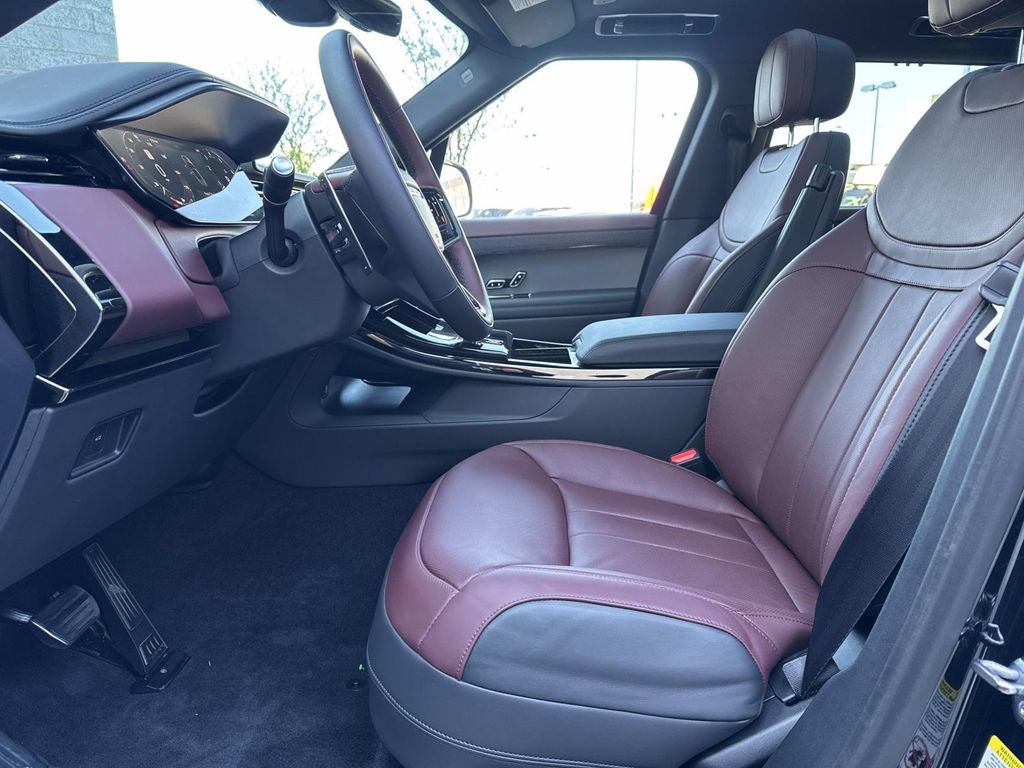 Certified 2025 Land Rover Range Rover Sport Dynamic SE AWD/4WD image 19