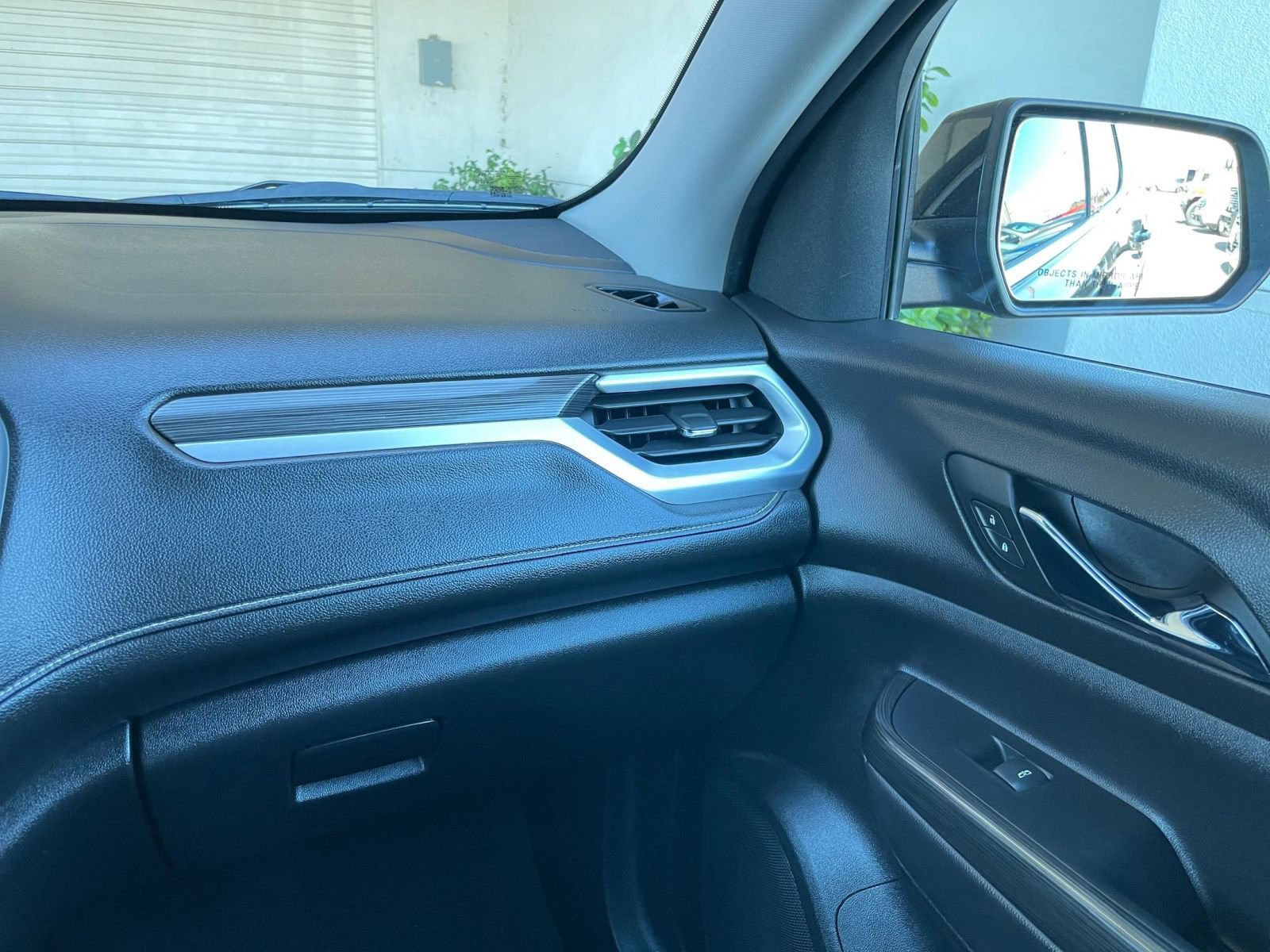 Used 2023 GMC Acadia SLT image 38