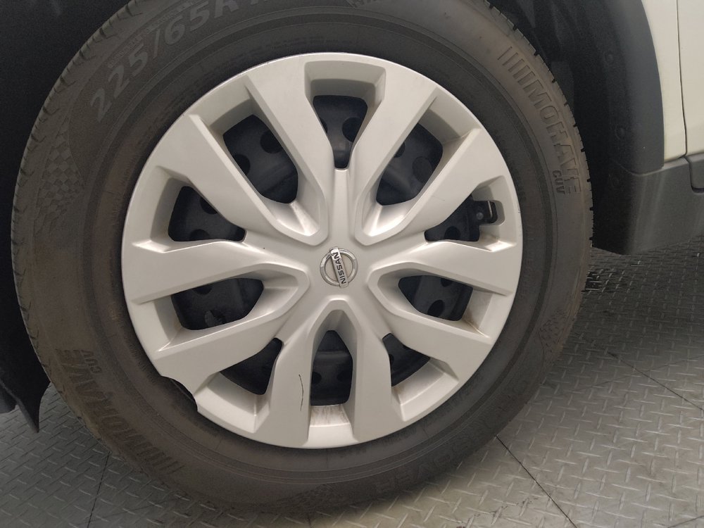 Used 2019 Nissan Rogue S FWD image 31