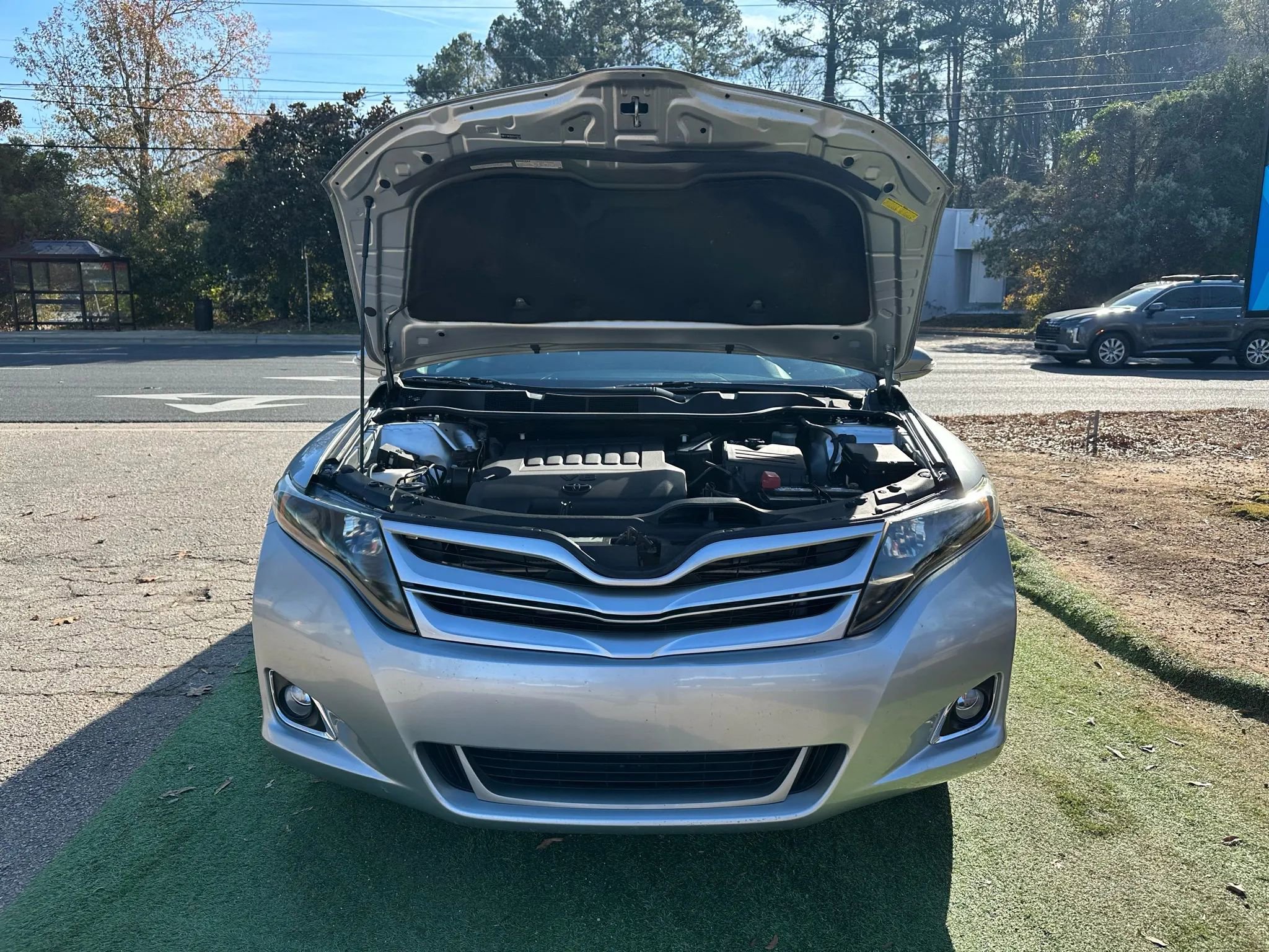 Used 2015 Toyota Venza XLE image 9