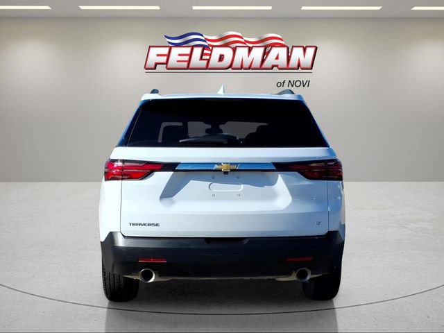 Used 2023 Chevrolet Traverse LT FWD image 4