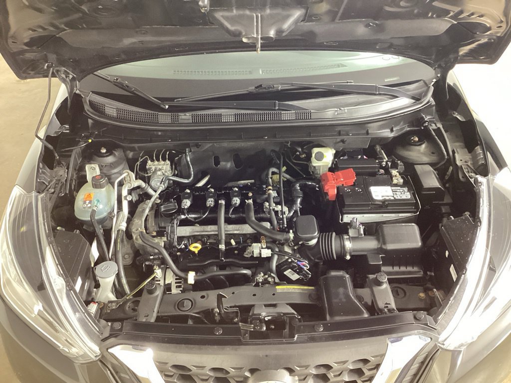Used 2018 Nissan Kicks S FWD image 29