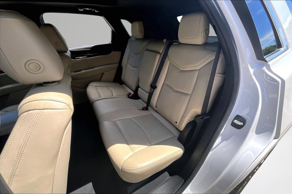 Used 2018 Cadillac XT5 Luxury w/ Driver Awareness Package AWD/4WD image 22