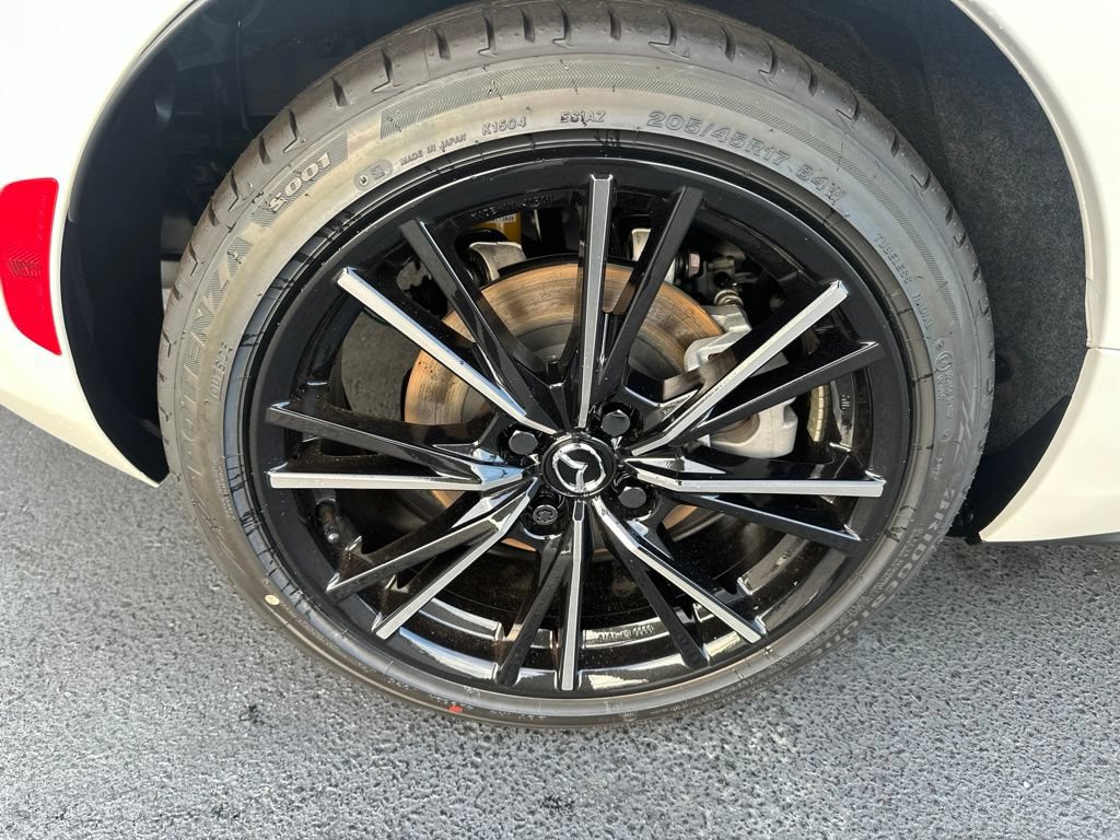 New 2026 MAZDA MX-5 Miata RF Grand Touring RWD image 8