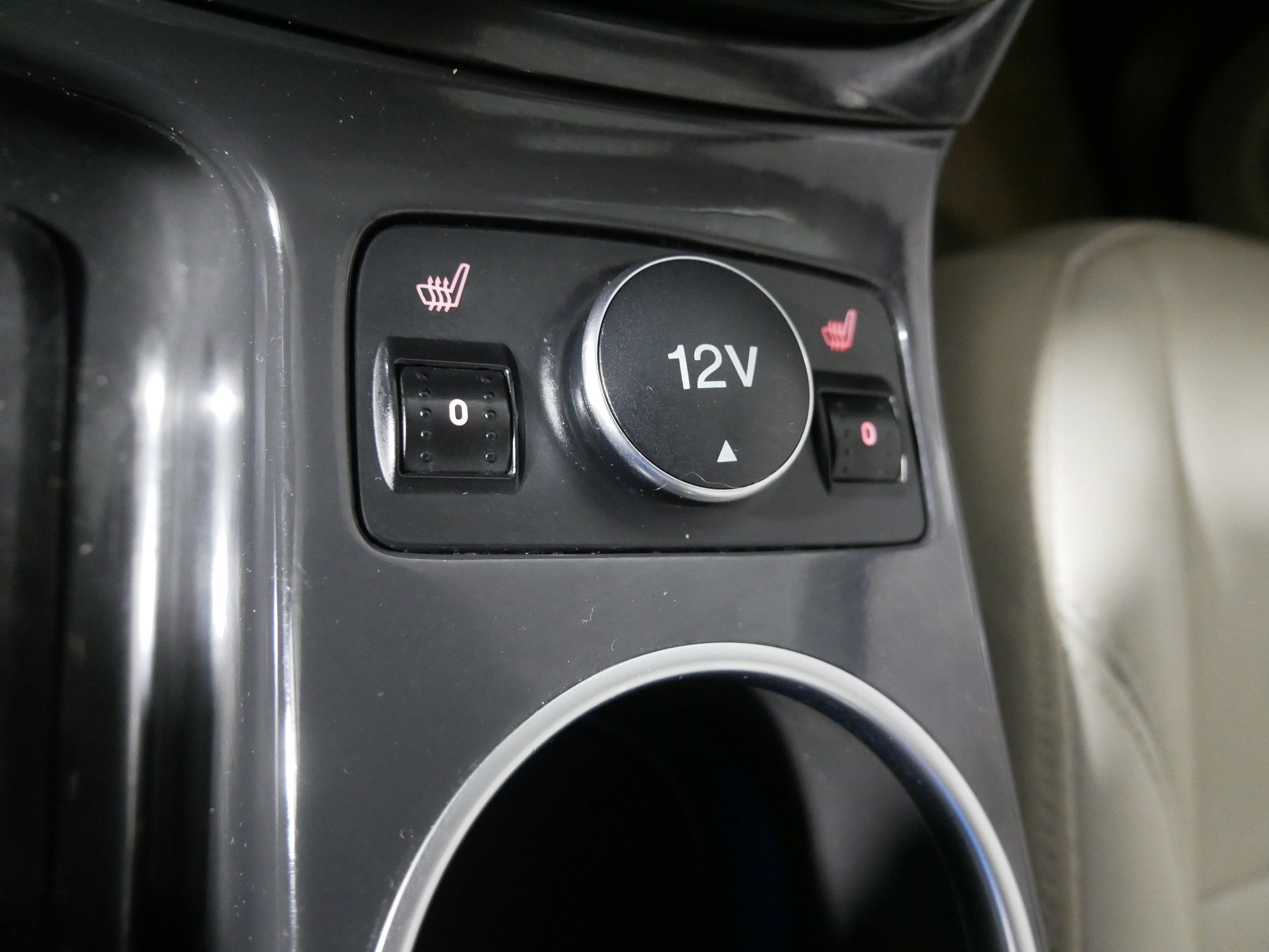 Used 2014 Ford Escape Titanium w/ Equipment Group 401A AWD/4WD image 29