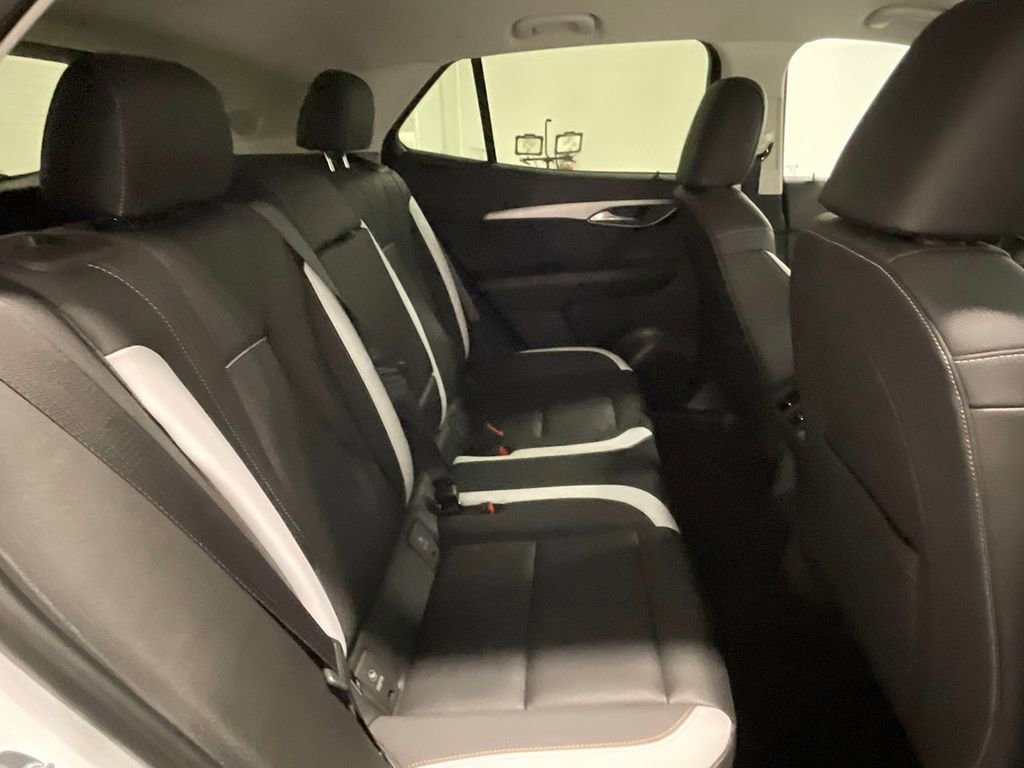 Used 2025 Buick Envision Sport Touring image 22