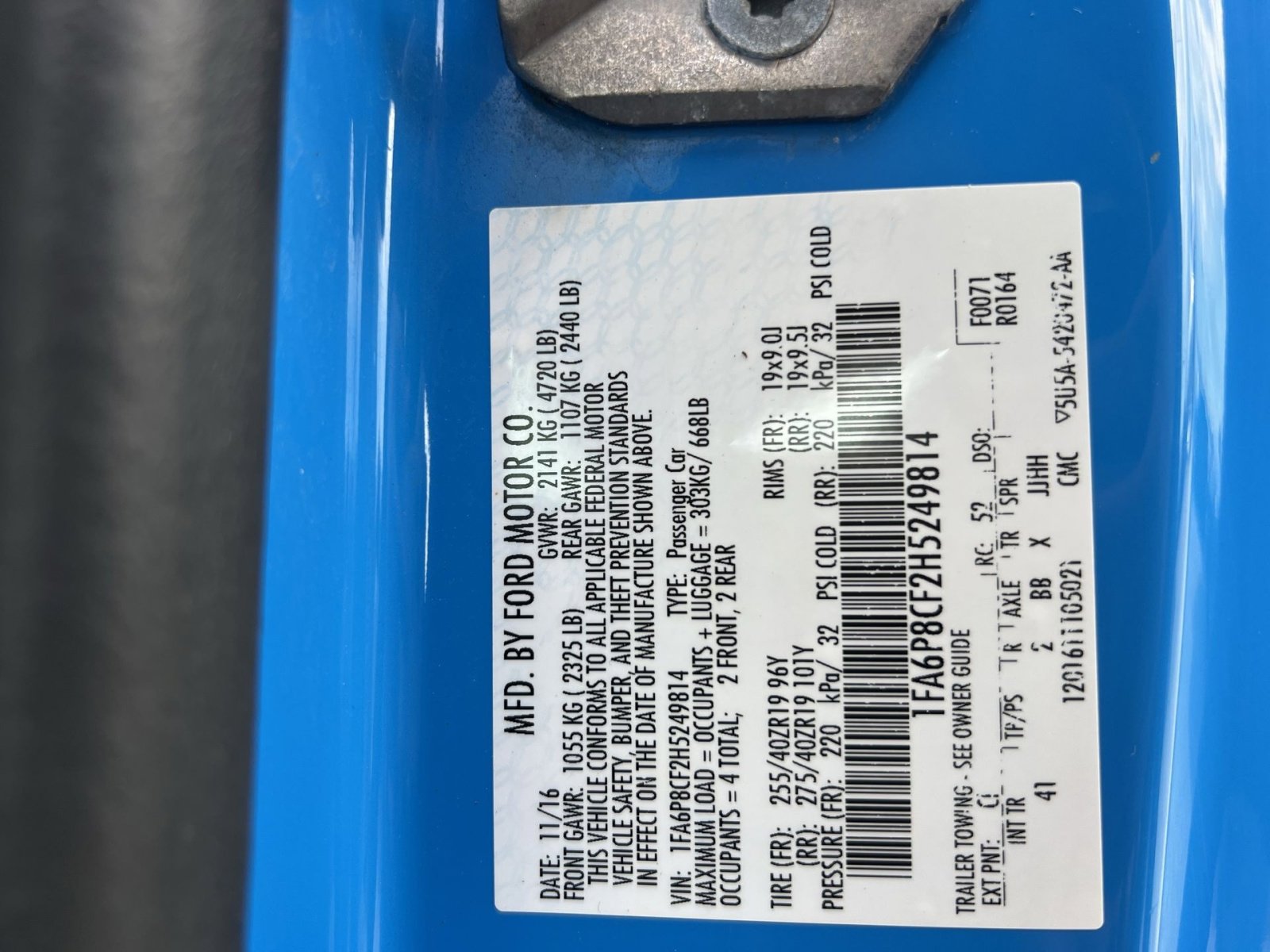 Used 2017 Ford Mustang GT Premium image 29