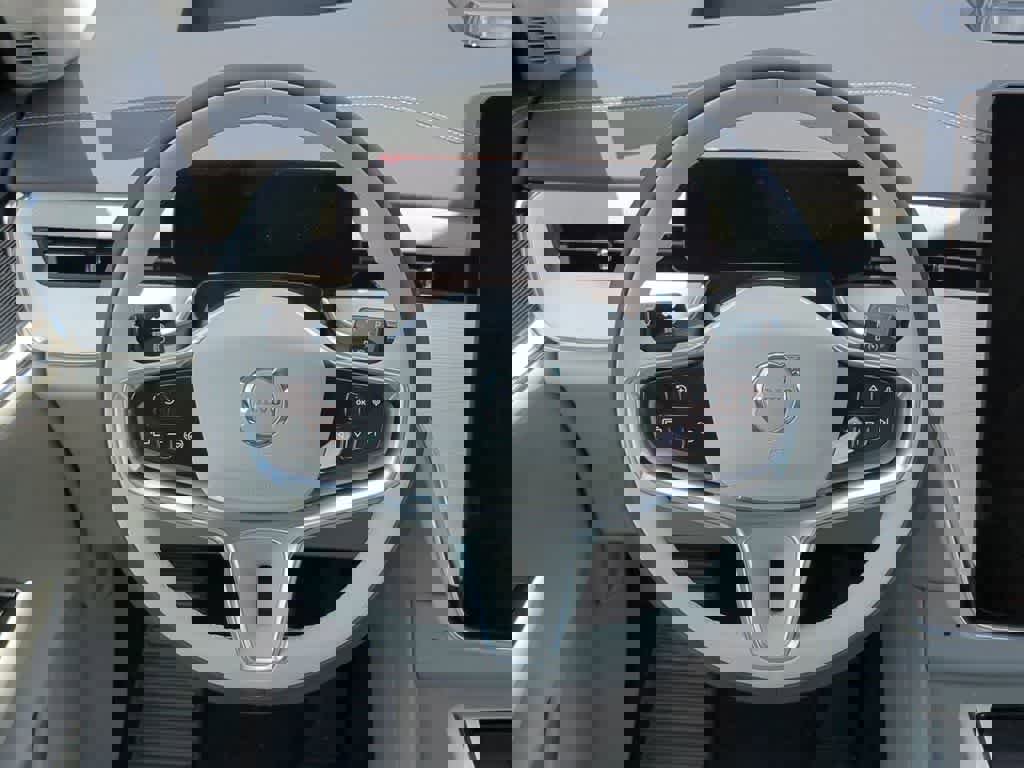 New 2025 Volvo EX90 Plus image 23
