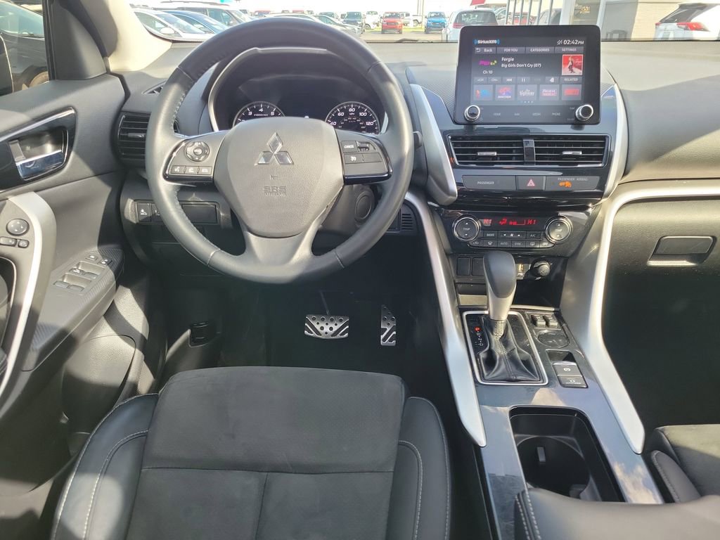 Used 2022 Mitsubishi Eclipse Cross SE image 12