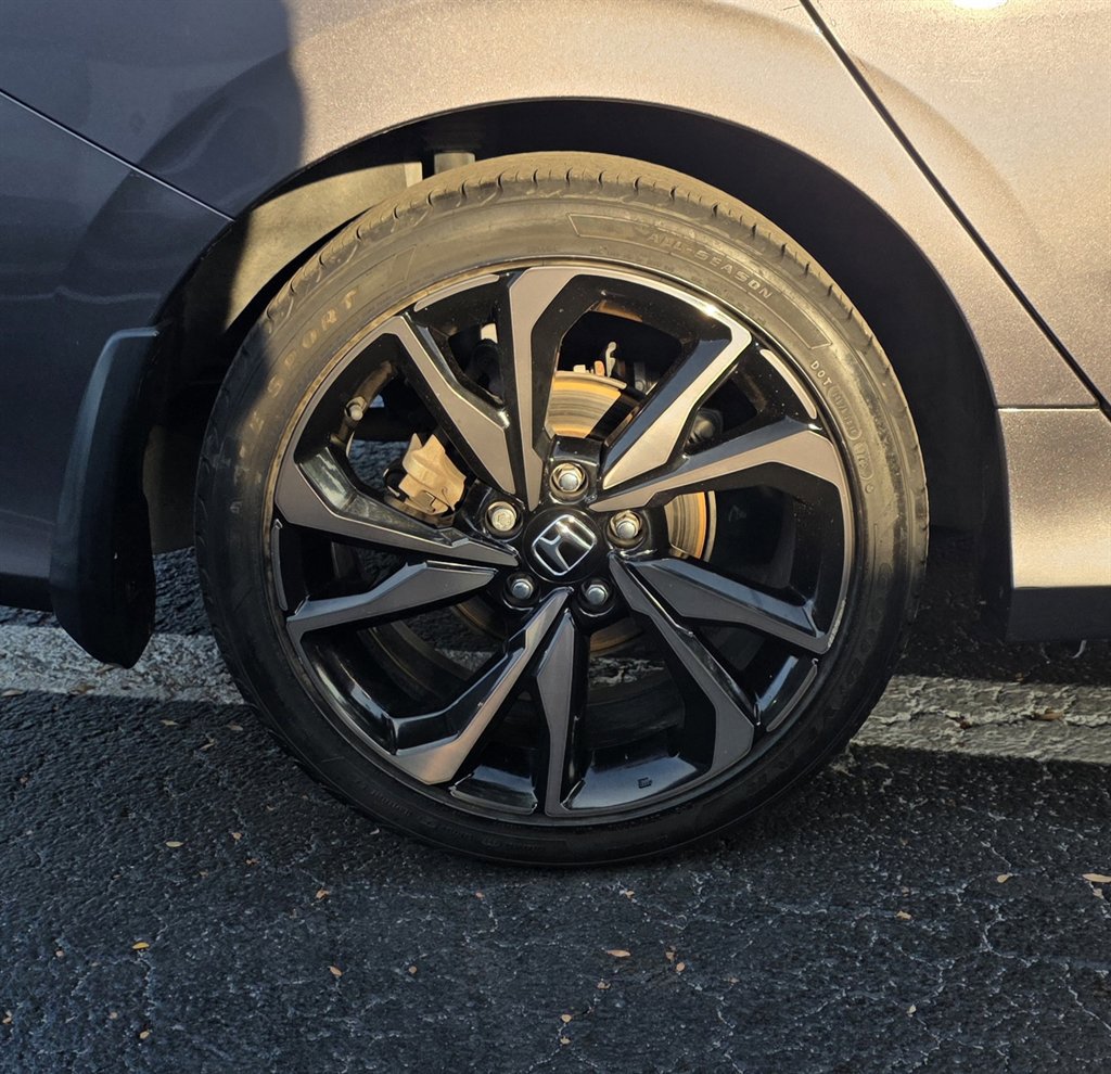 Used 2020 Honda Civic Sport image 34