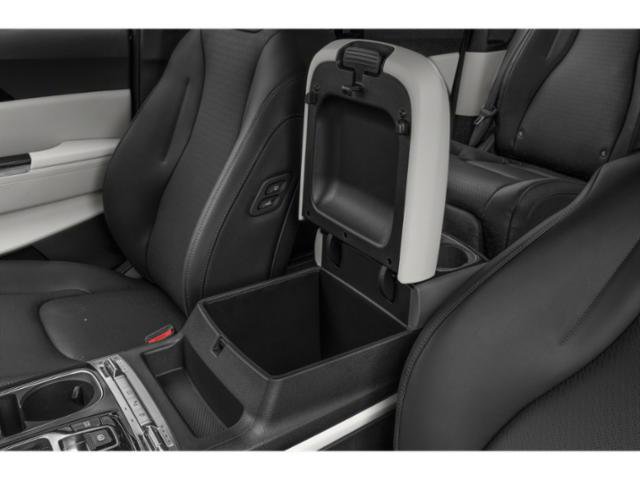 Used 2022 Kia Carnival SX Prestige FWD image 17