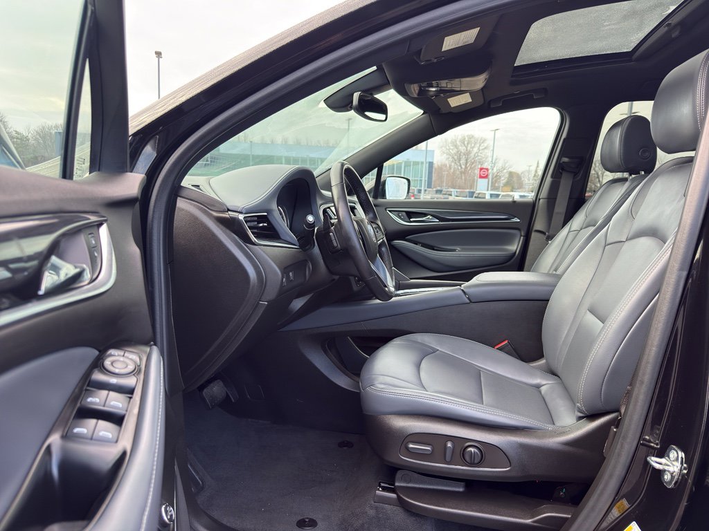 Used 2022 Buick Enclave Essence w/ Experience Buick Package image 12