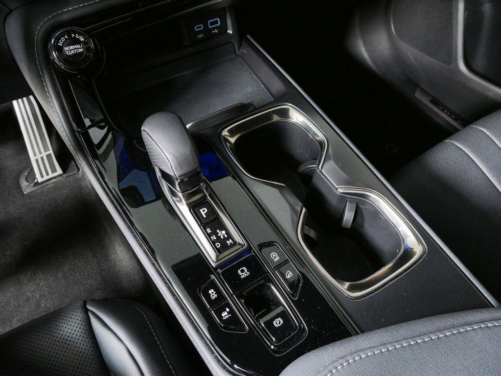 Used 2025 Lexus NX 350 F Sport w/ Accessory Package (Z1) AWD/4WD image 16