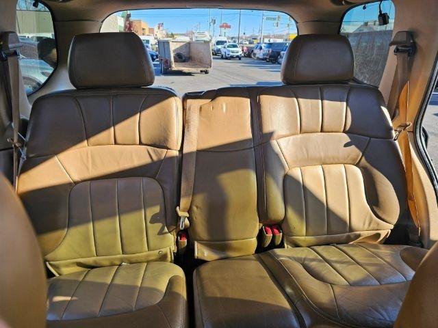 Used 2002 GMC Envoy SLT AWD/4WD image 30