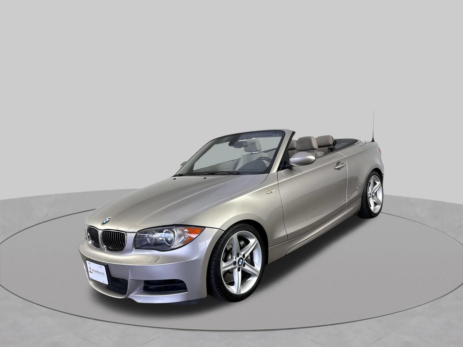 Used 2009 BMW 135i Convertible RWD image 2