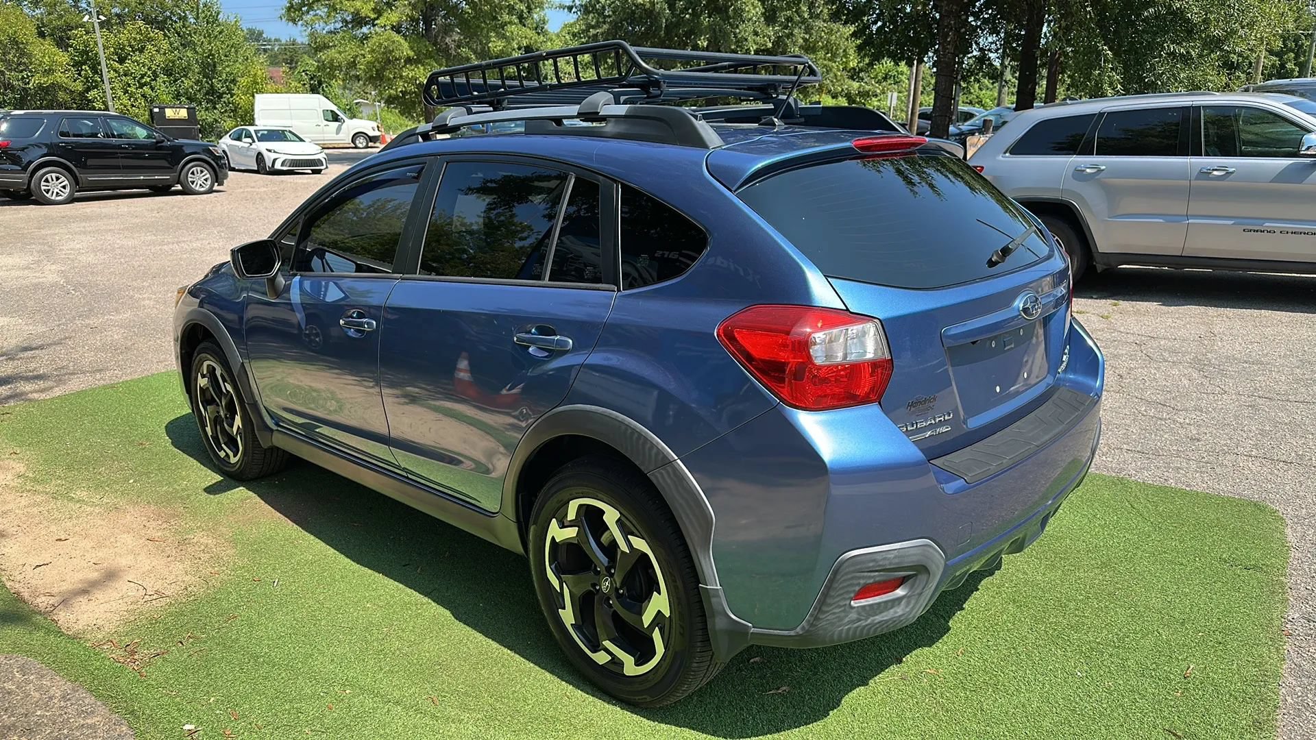 Used 2015 Subaru Crosstrek 2.0i Premium w/ Popular Package #1 AWD/4WD image 4