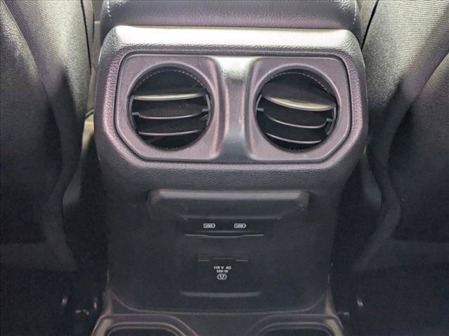 Used 2021 Jeep Wrangler Rubicon w/ Cold Weather Group AWD/4WD image 15