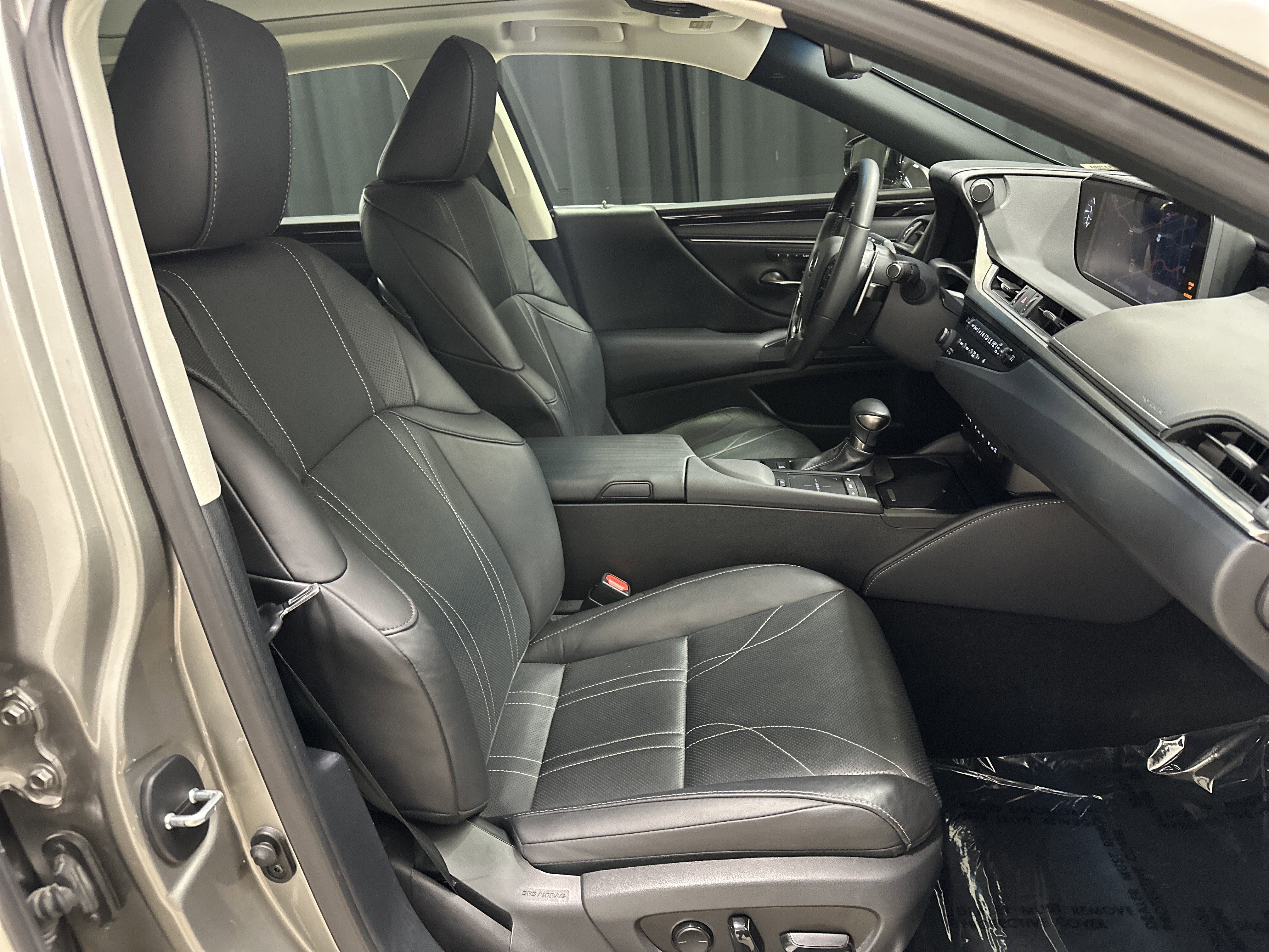 Used 2020 Lexus ES 350 w/ Accessory Package FWD image 33