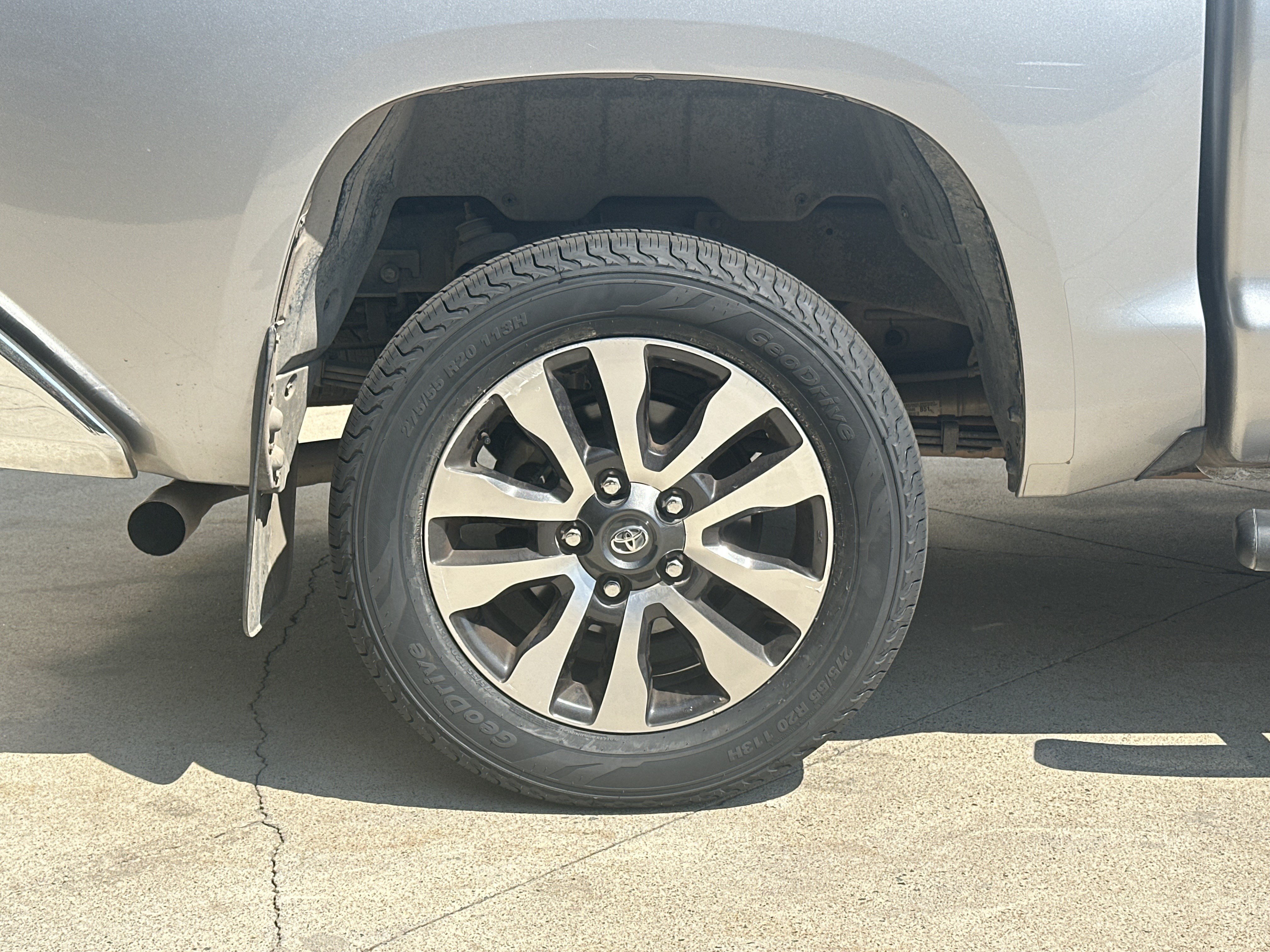 Used 2021 Toyota Tundra Limited AWD/4WD image 33