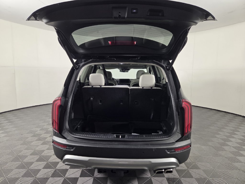 Used 2022 Kia Telluride EX w/ EX Premium Package FWD image 28
