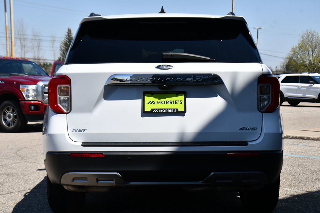 Used 2021 Ford Explorer XLT w/ Equipment Group 202A AWD/4WD image 5