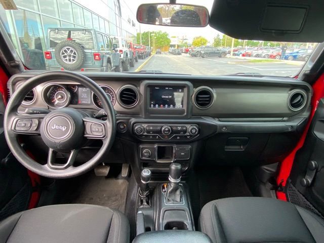 Used 2022 Jeep Gladiator Sport AWD/4WD image 16