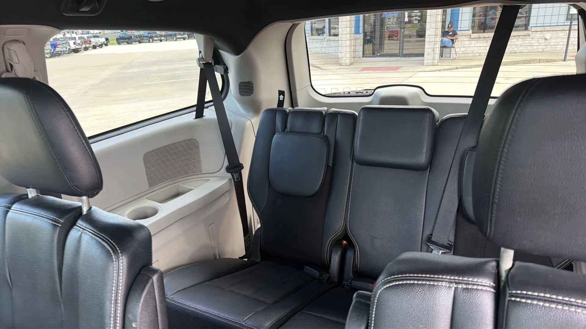 Used 2019 Dodge Grand Caravan SXT w/ Driver Convenience Group FWD image 46